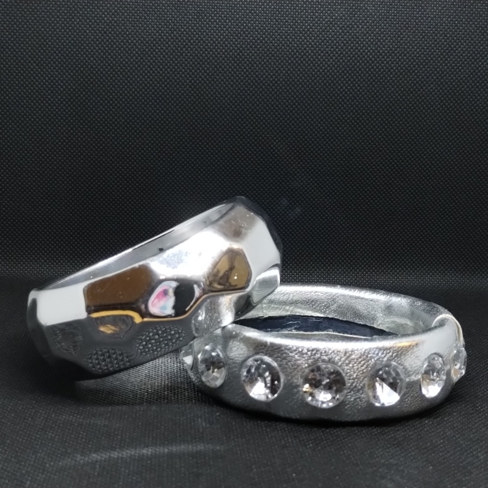Double set of bangle bracelets
